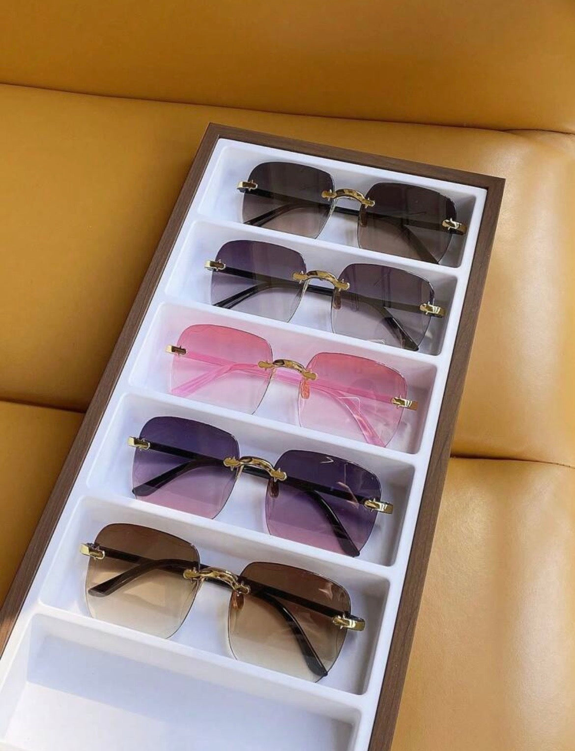 Frameless sunglasses