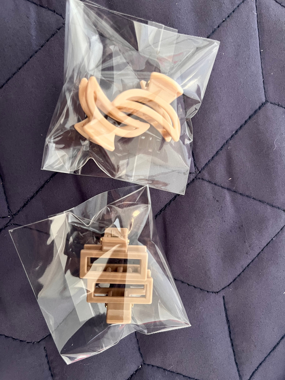 Mini hair claw clips
