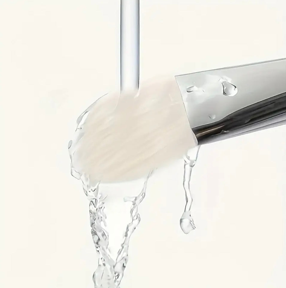 Facial mask applicator