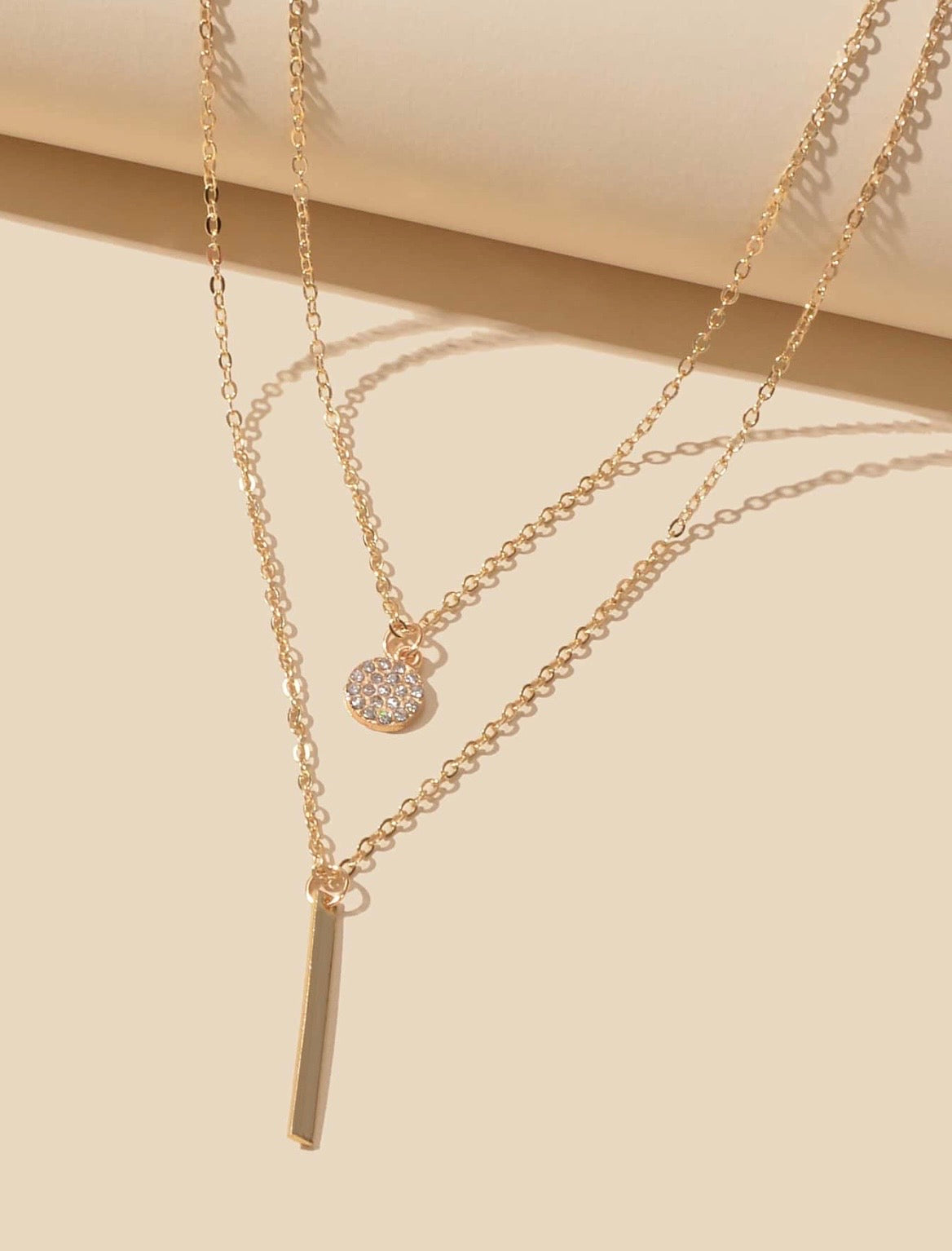 Double layer round & drop pendant necklace