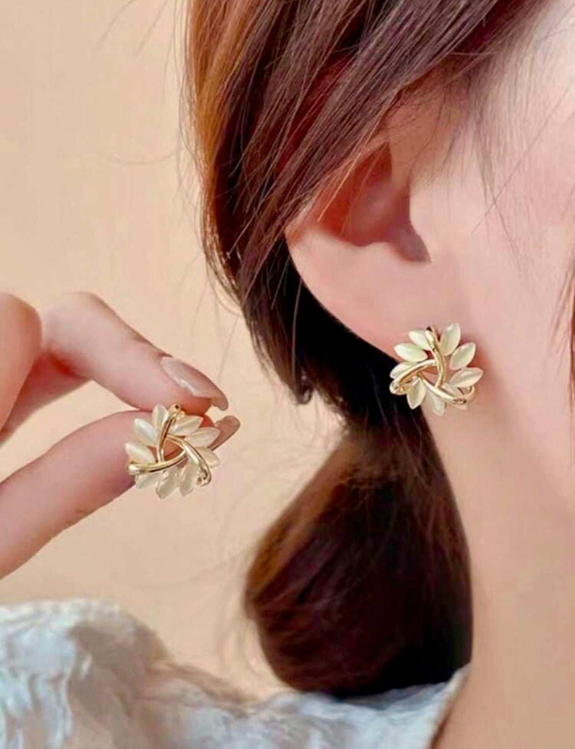 Geometric circular floral earrings