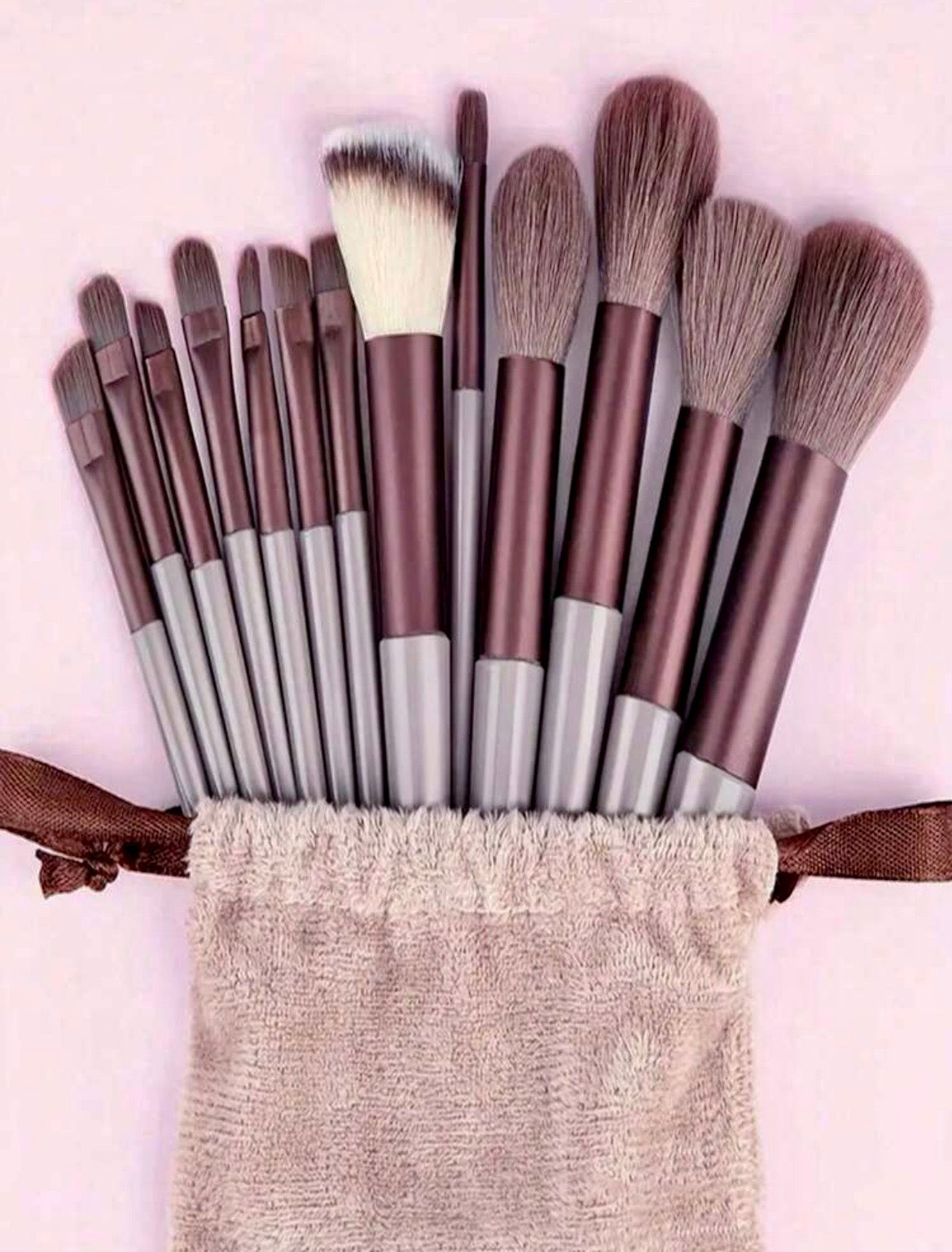 13 piece makeup brushes + drawstring pouch