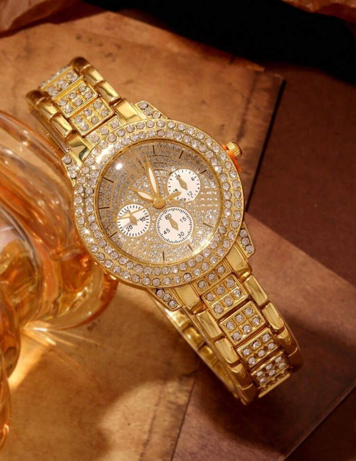 Elegant watch jewellery set