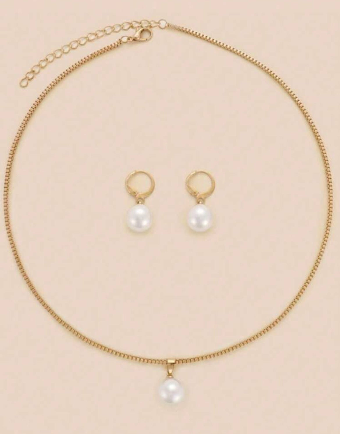 Pearl jewellery set