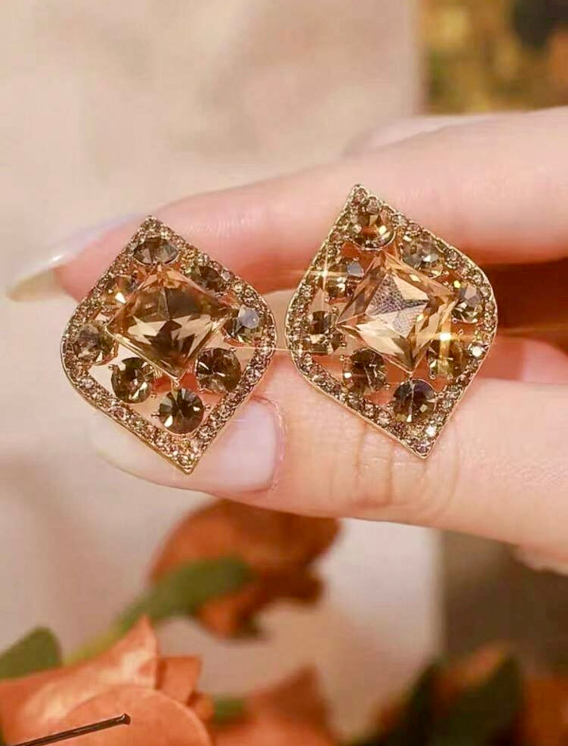 Cushion rhinestone earrings