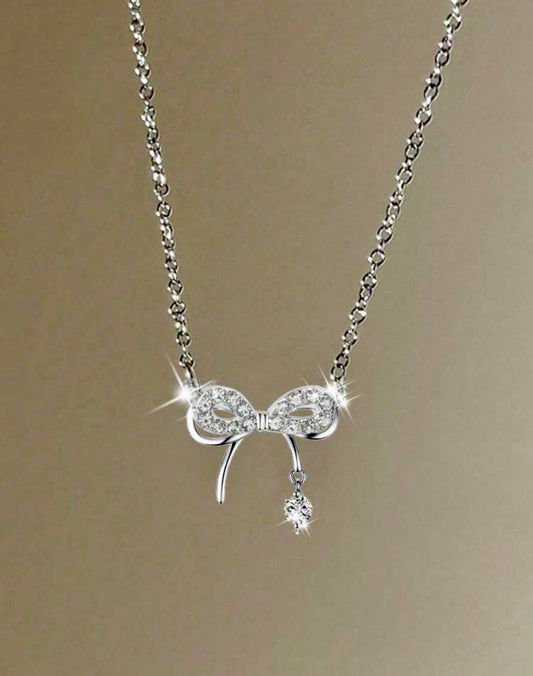 Bowknot pendant necklace