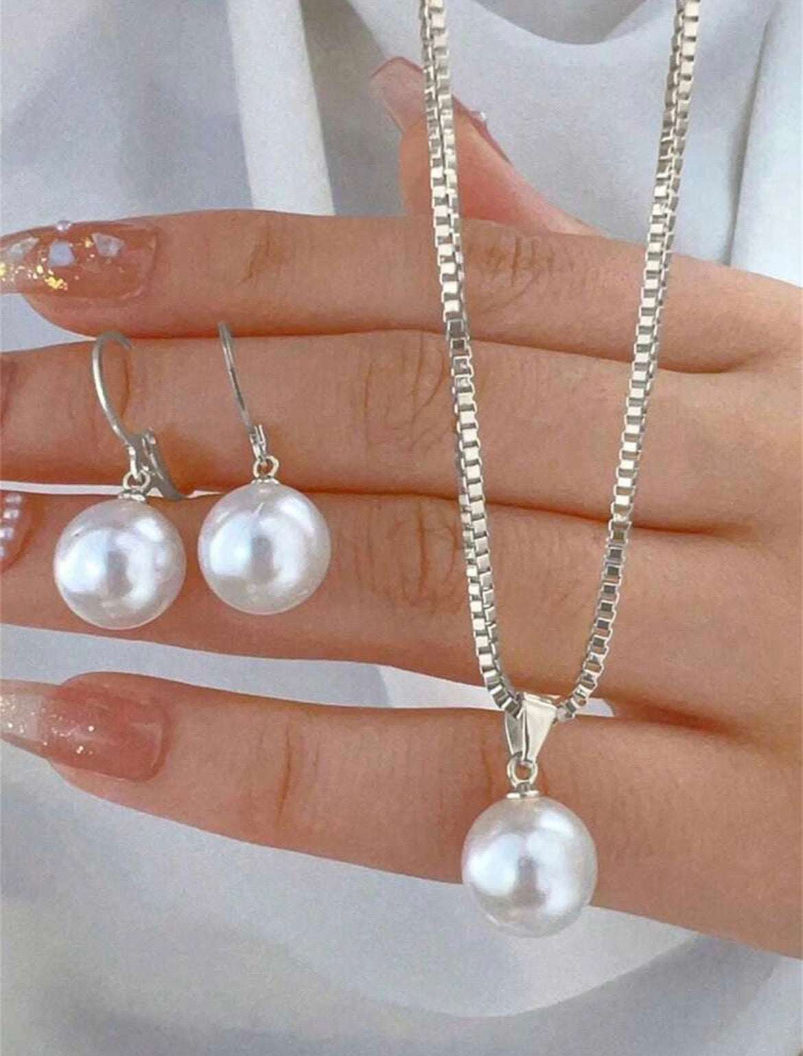 Pearl jewellery set
