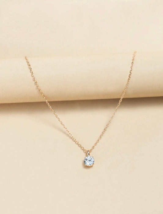 Sparkling gold necklace with diamanté pendant