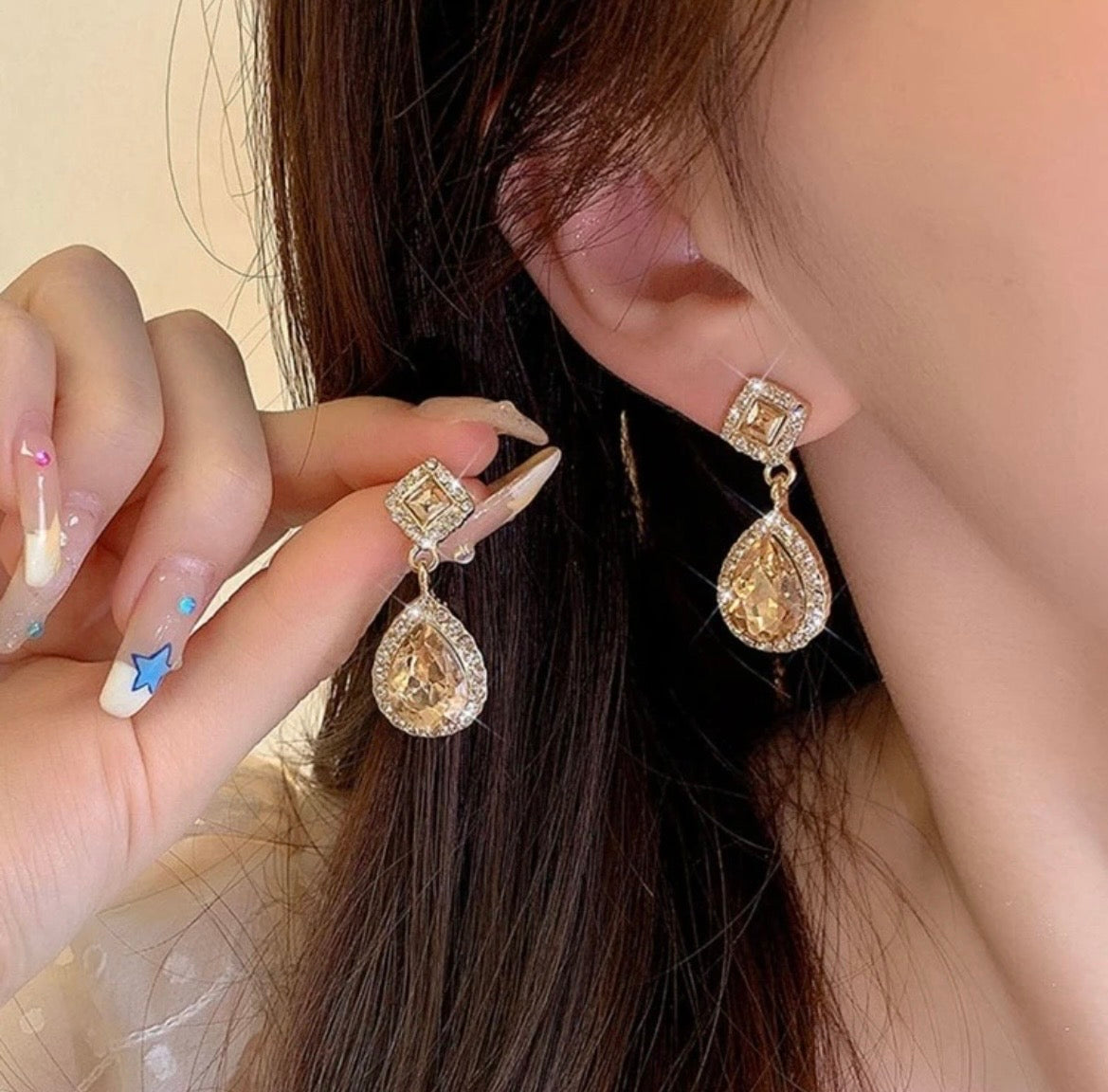 Champagne rhinestone water drop earrings