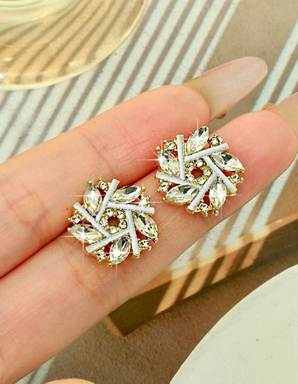 Snow flake earrings