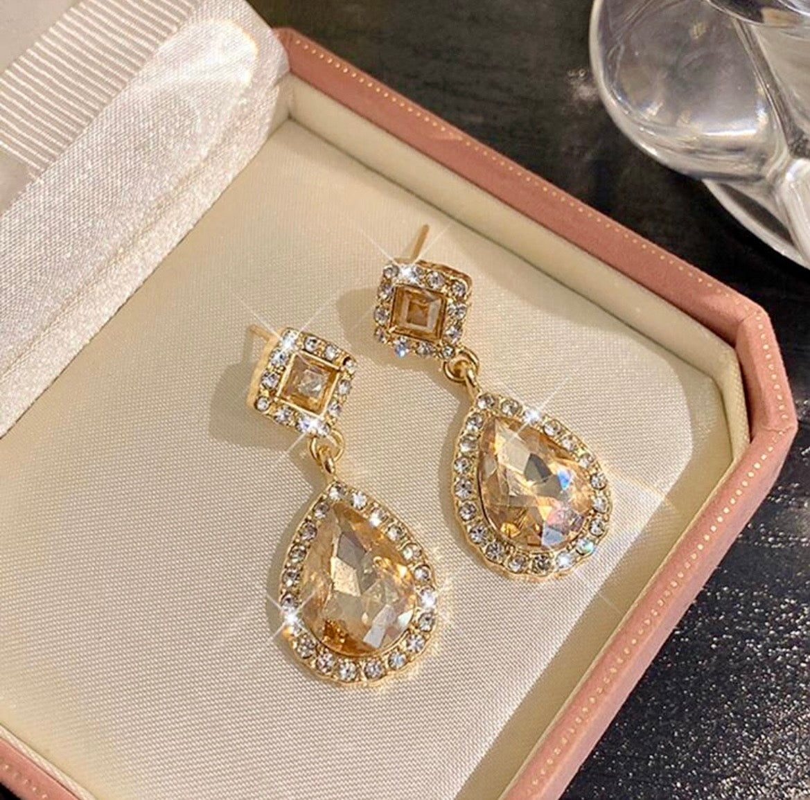 Champagne rhinestone water drop earrings