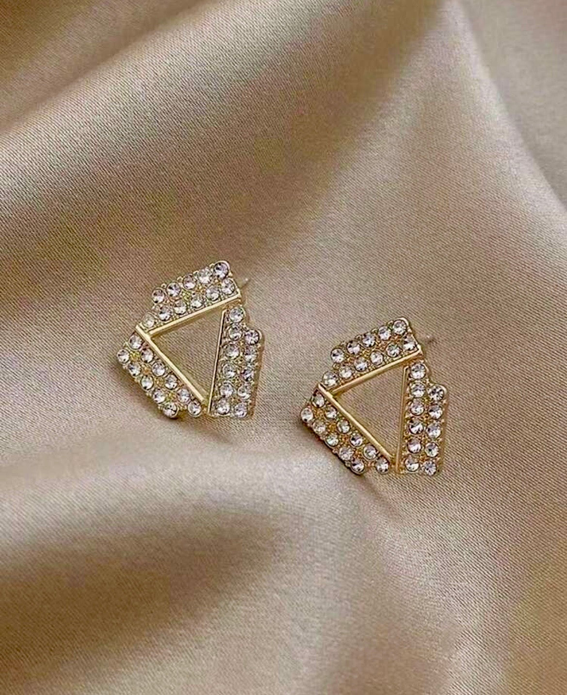Rhinestone earrings