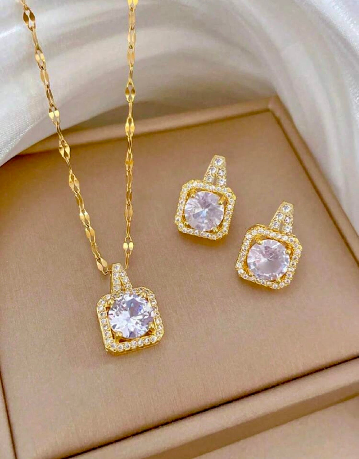 Square diamond bling necklace & earrings set