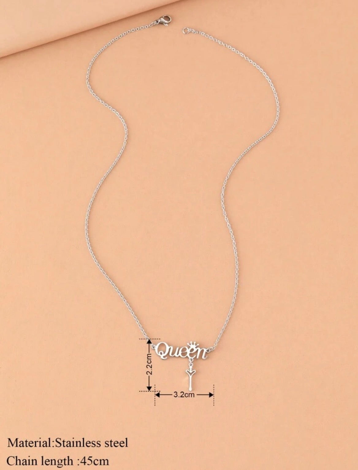 Queen crown necklace