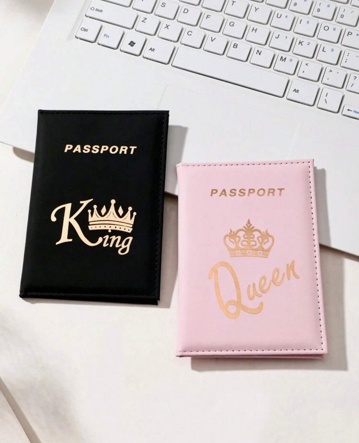 Passport holder set
